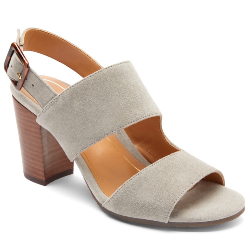 Vionic Women's Sandals in Cream and Tan
